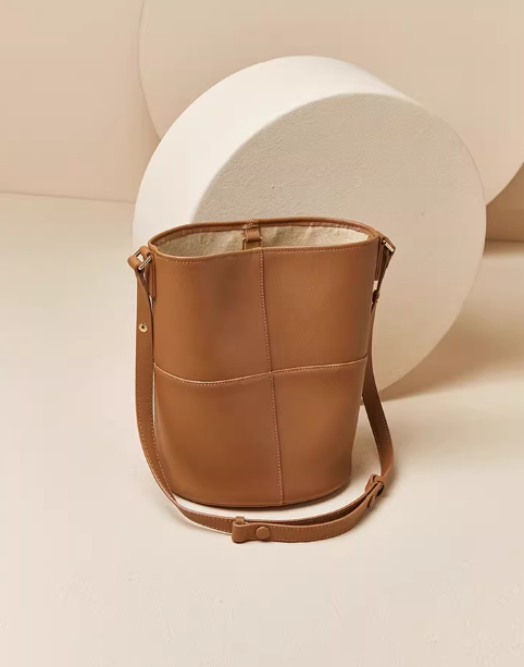 bucket bag